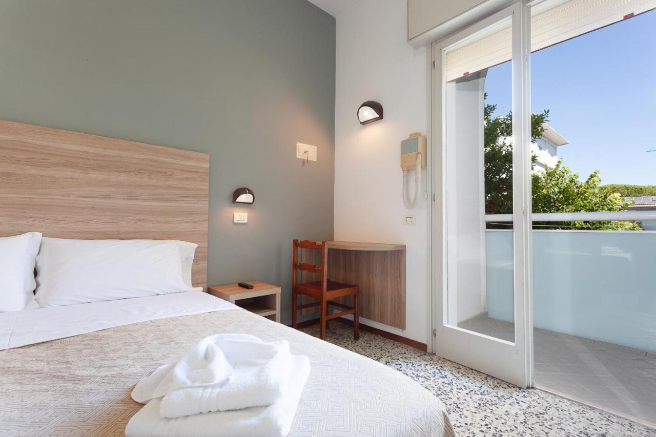 Hotel Admiral Cesenatico Εξωτερικό φωτογραφία