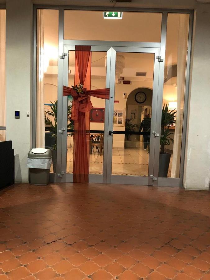 Hotel Admiral Cesenatico Εξωτερικό φωτογραφία
