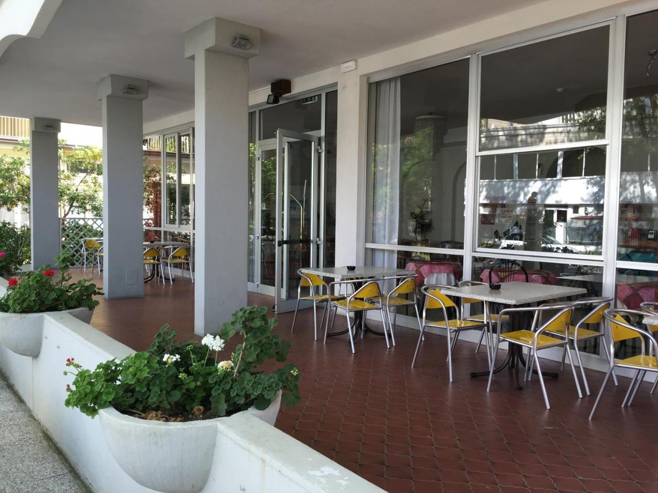 Hotel Admiral Cesenatico Εξωτερικό φωτογραφία